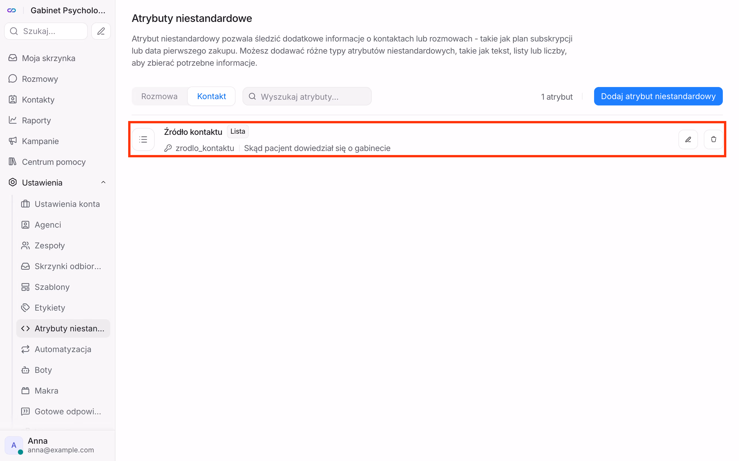 Atrybuty niestandardowe: atrybut kontaktu typu lista.