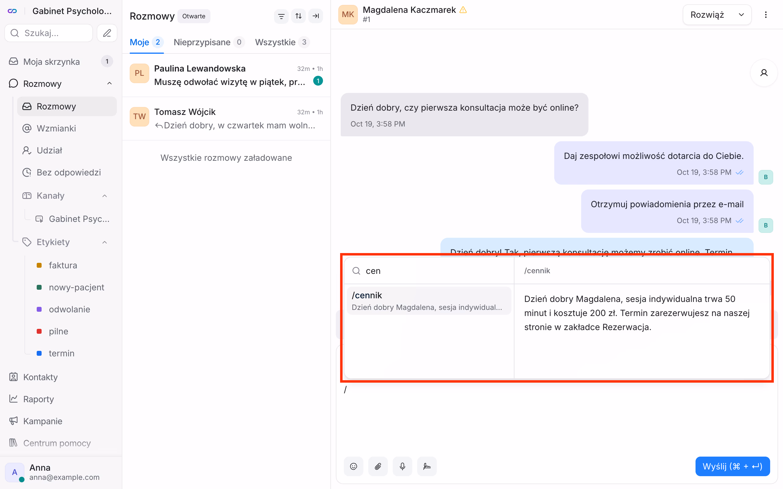 Wstawianie gotowej odpowiedzi ukośnikiem w rozmowie.