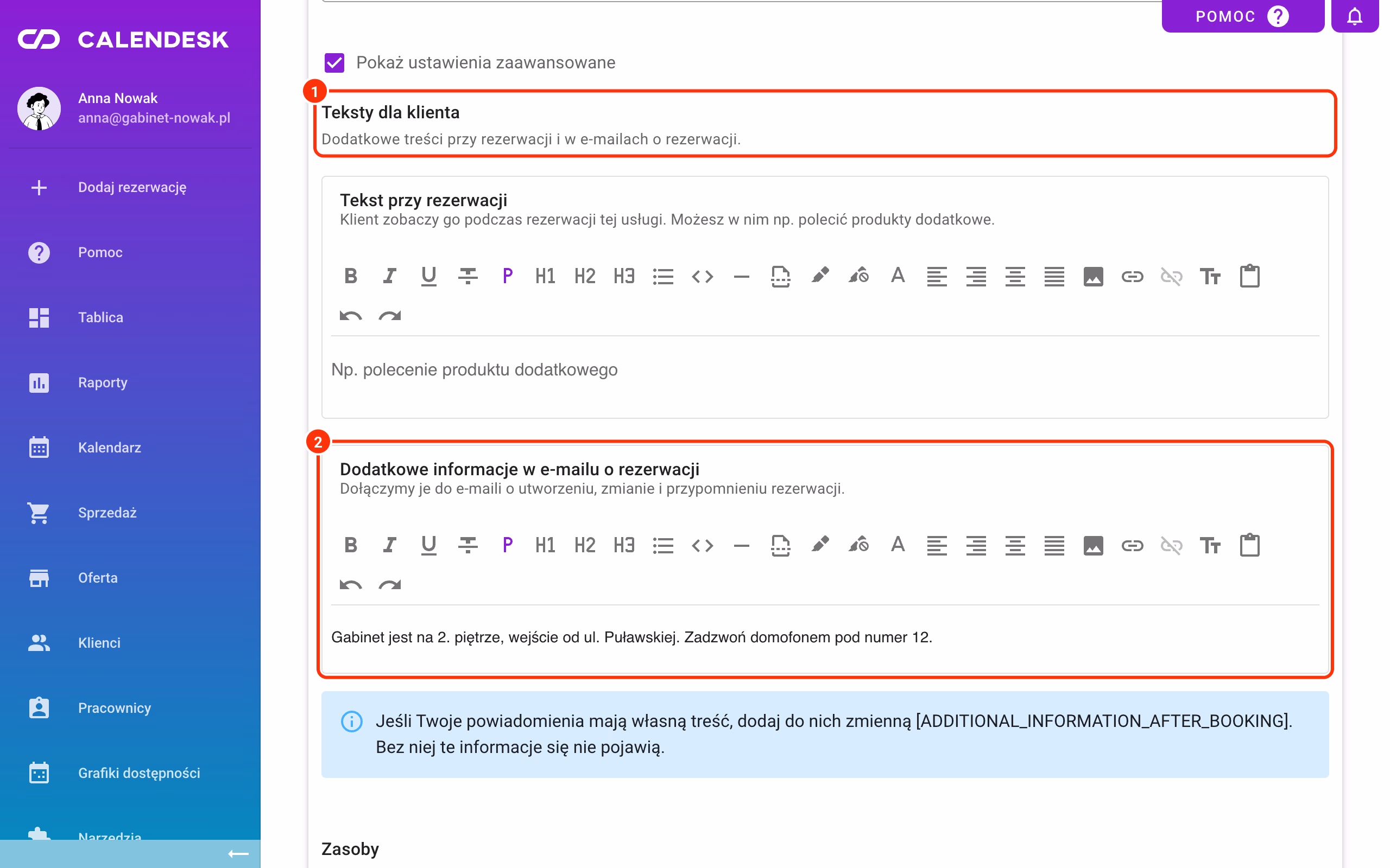 Teksty dla klienta (1) i dodatkowe informacje w e-mailu o rezerwacji (2).